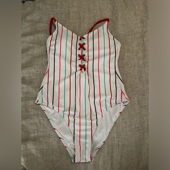 Women's Lace-Up Scoop Back One Piece Swimsuit - Picture 2 of 5